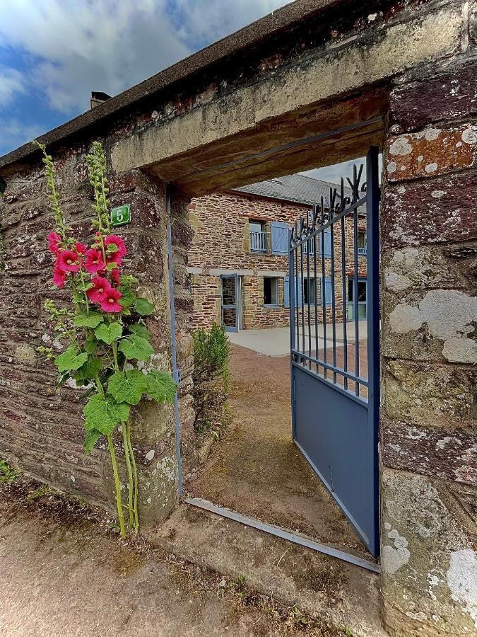 Auberge Val Sans Retour Trehorenteuc ภายนอก รูปภาพ