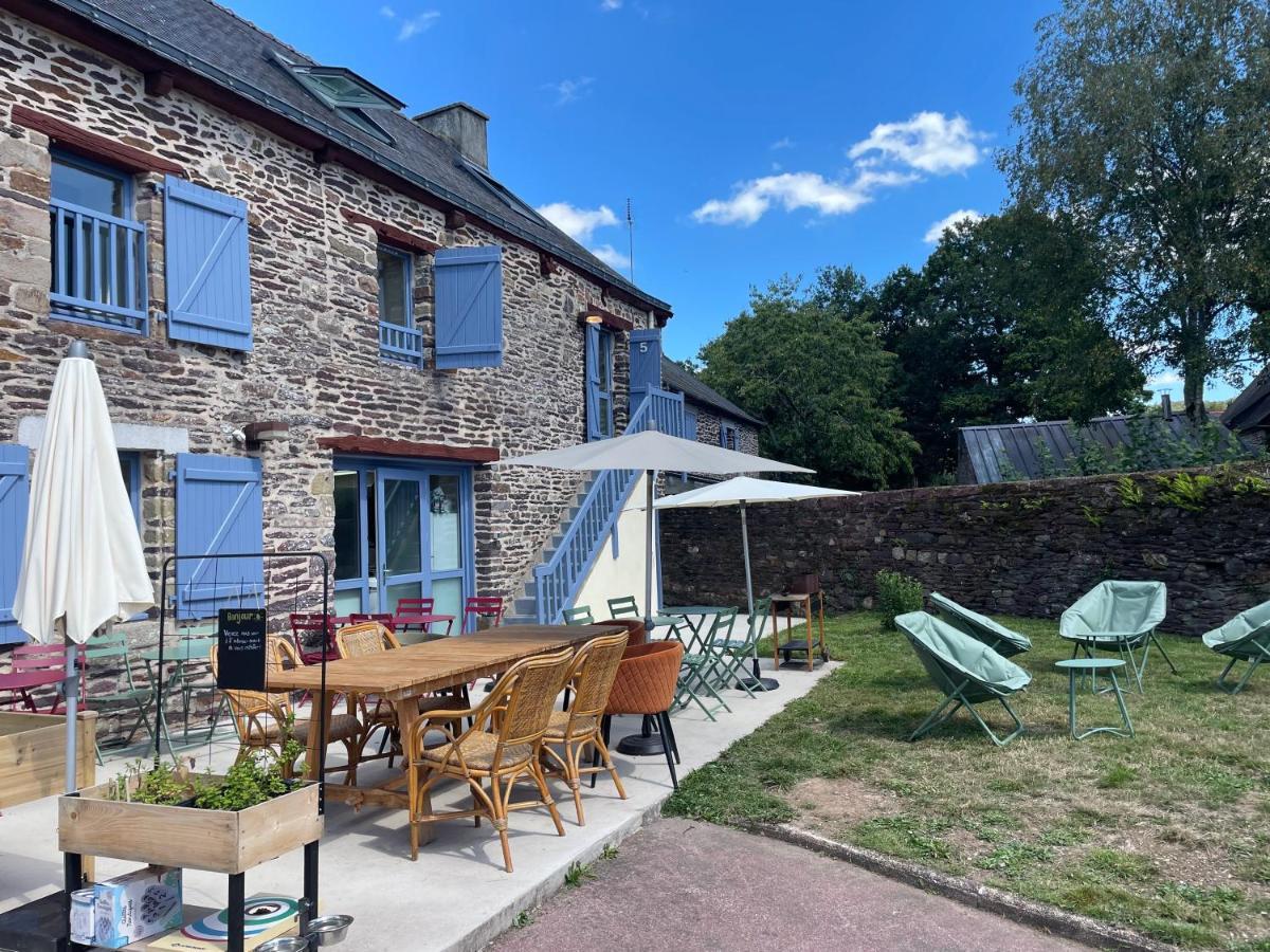 Auberge Val Sans Retour Trehorenteuc ภายนอก รูปภาพ